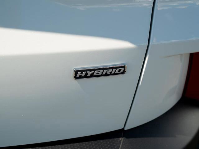 Certified 2025 Ford Escape ST-Line w/ Equipment Group 301A image 23