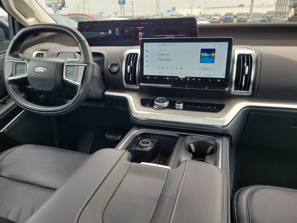 Certified 2025 Ford Expedition Max Platinum AWD/4WD image 13