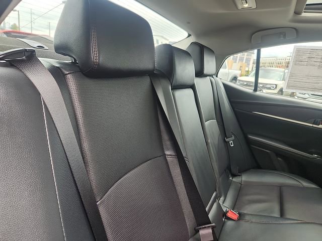 Used 2025 Toyota Camry XLE AWD/4WD image 29