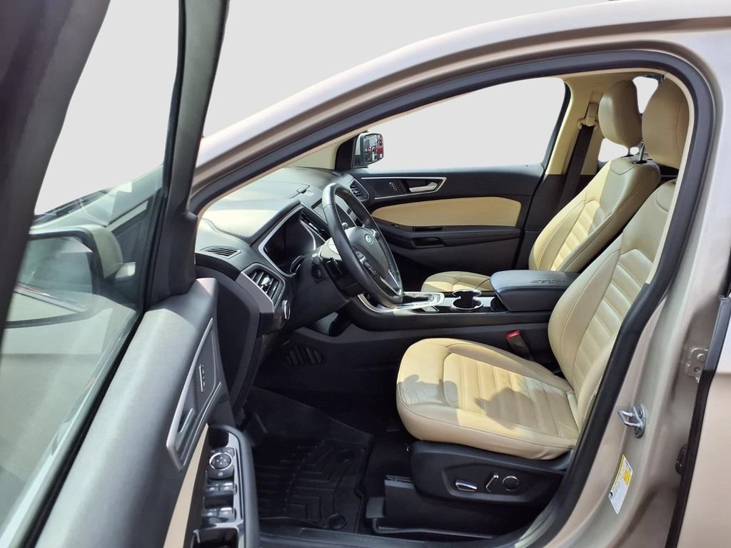 Certified 2018 Ford Edge SEL w/ Equipment Group 201A FWD image 26