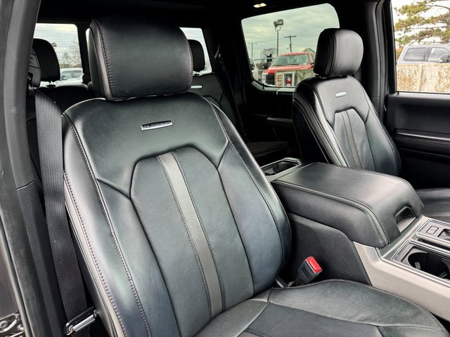 Certified 2019 Ford F150 Platinum w/ Equipment Group 701A Luxury image 19