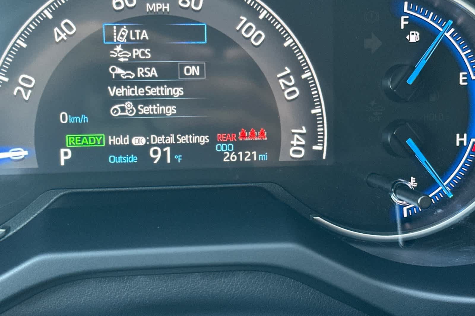 Used 2025 Toyota RAV4 LE AWD/4WD image 25
