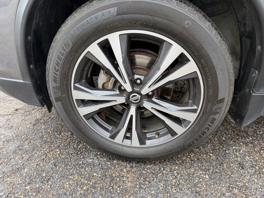 Used 2018 Nissan Rogue SL AWD/4WD image 32