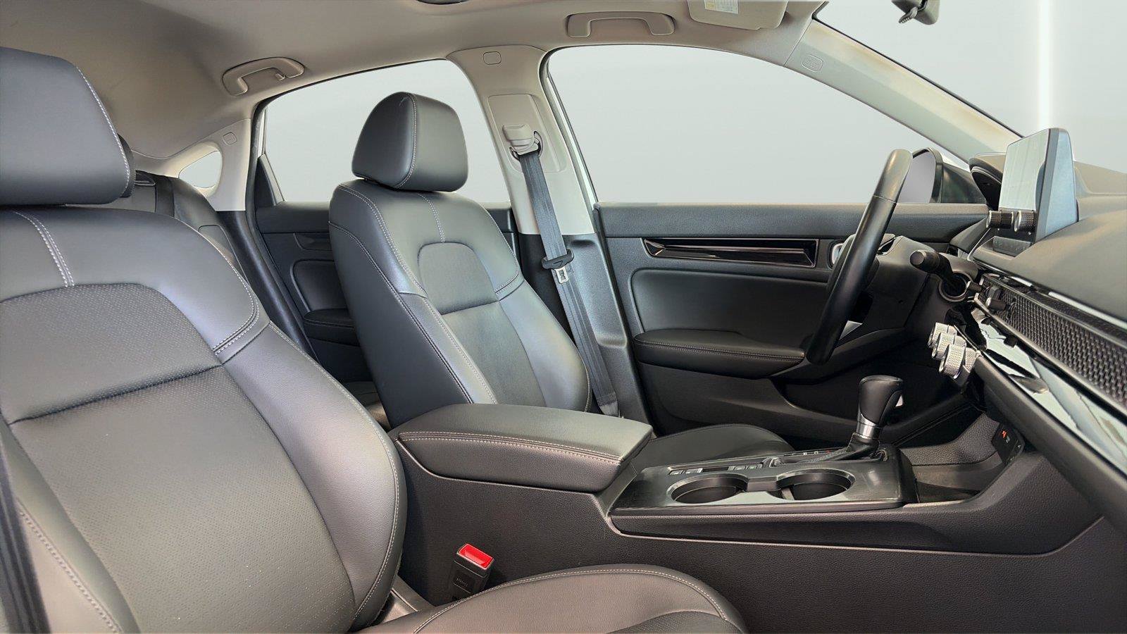 Used 2024 Honda Civic EX-L image 14