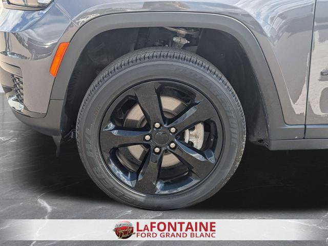 Used 2023 Jeep Grand Cherokee L Laredo AWD/4WD image 34