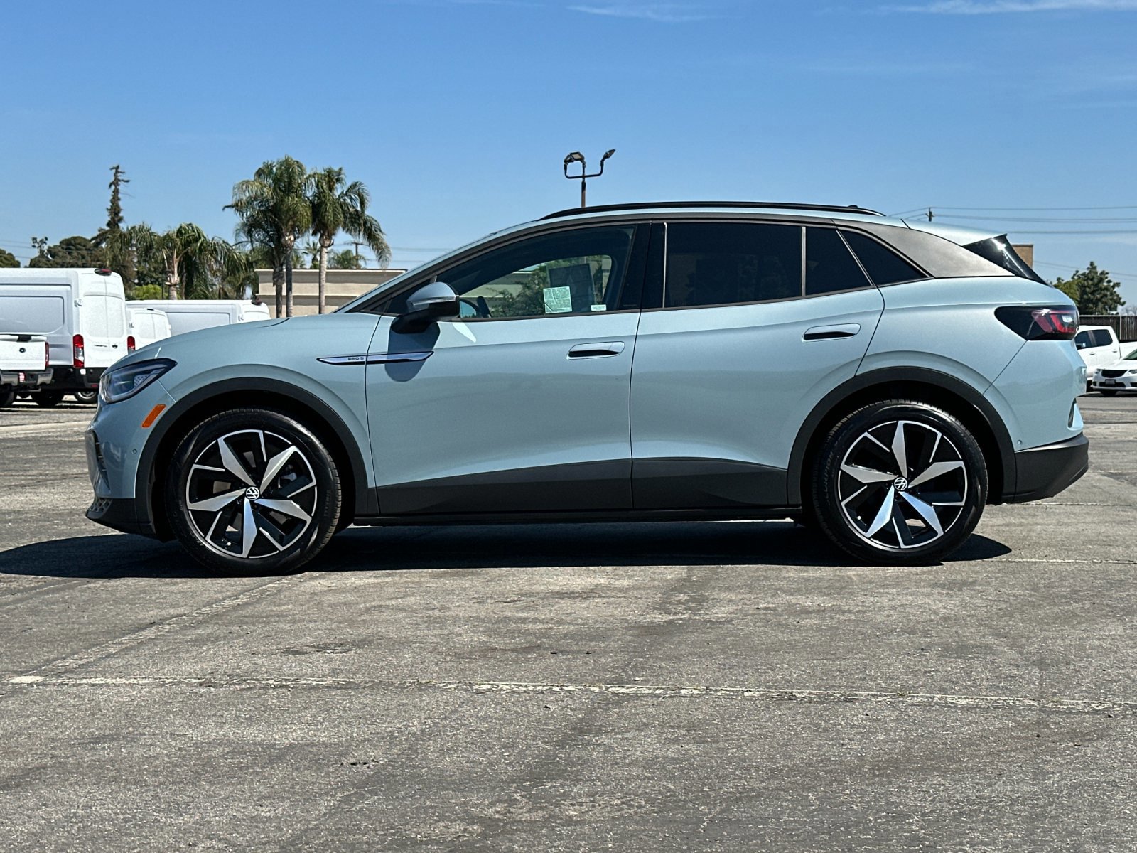 Used 2025 Volkswagen ID.4 Pro S image 2