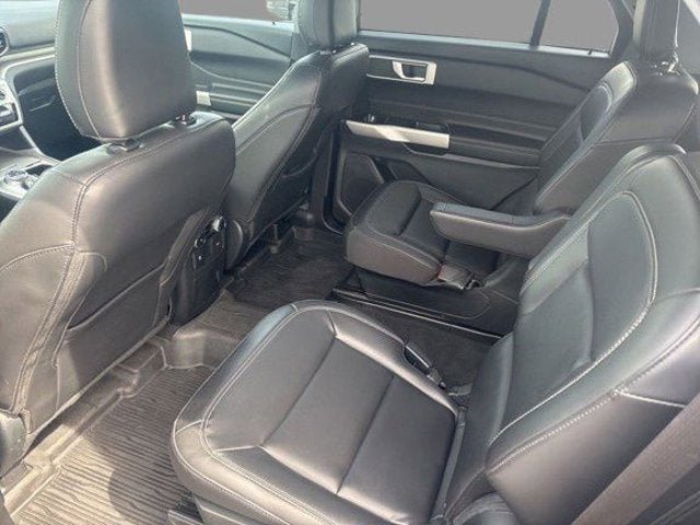 Certified 2023 Ford Explorer XLT w/ Equipment Group 202A AWD/4WD image 11