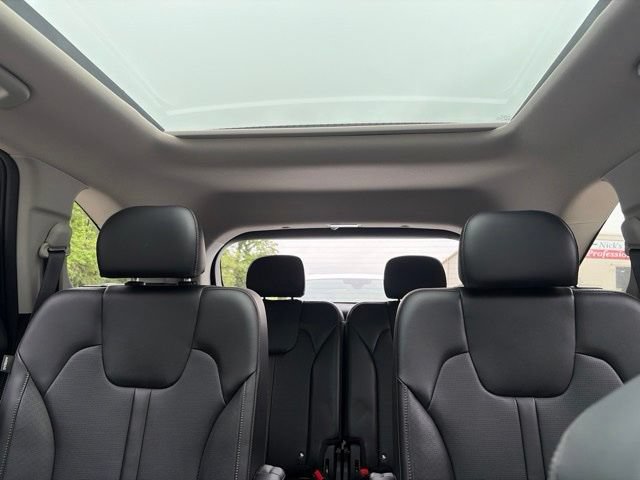 Used 2025 Kia Sorento X-Line EX AWD/4WD image 24
