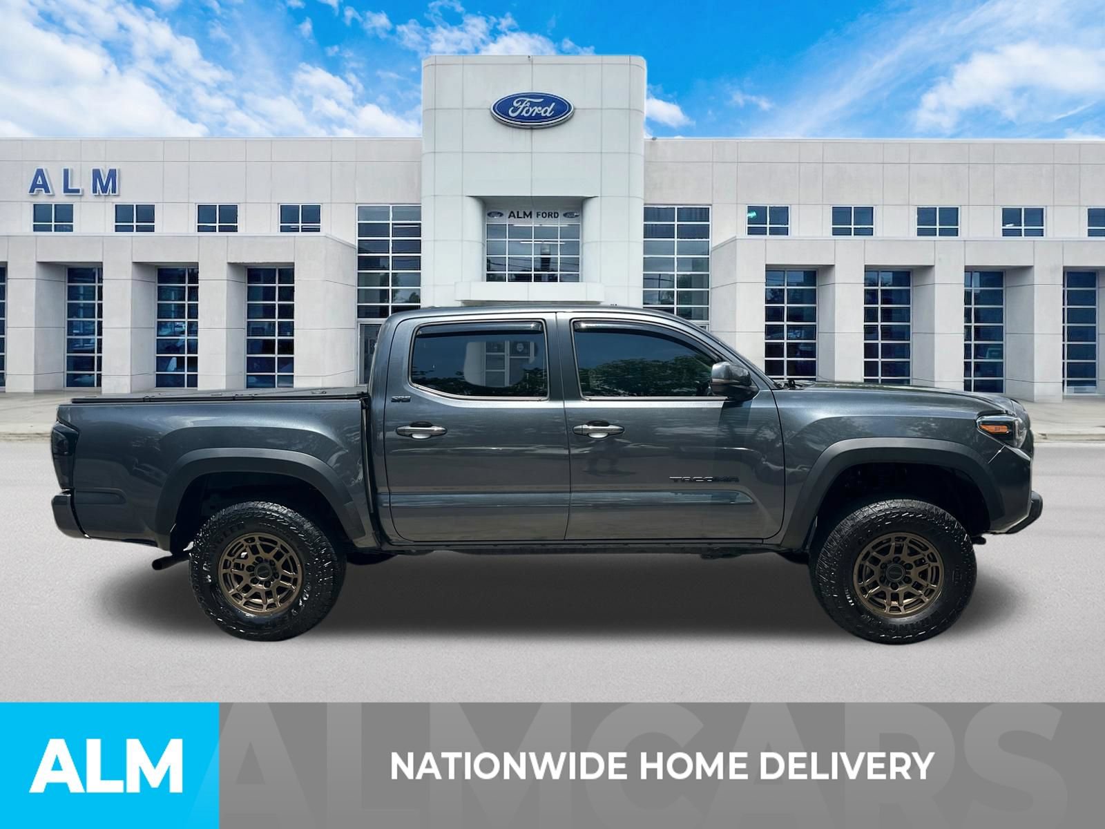 Used 2023 Toyota Tacoma 4x4 Double Cab w/ Trail Edition image 4