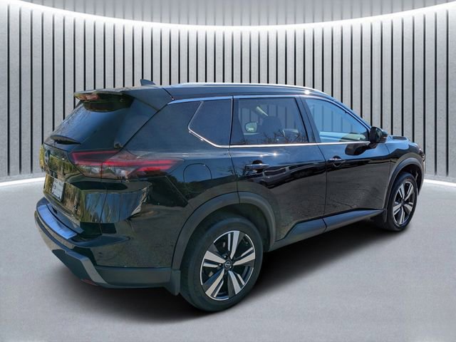 Used 2025 Nissan Rogue SL w/ SL Premium Package image 4