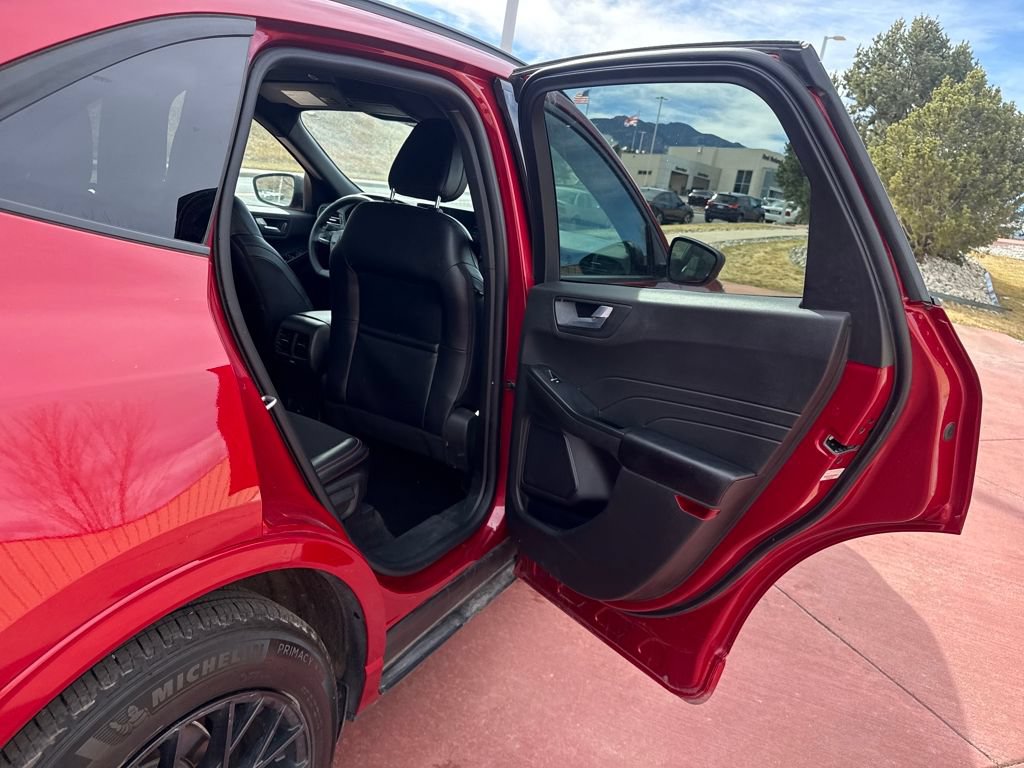 Certified 2024 Ford Escape ST-Line w/ Tech Pack #1 FWD image 23