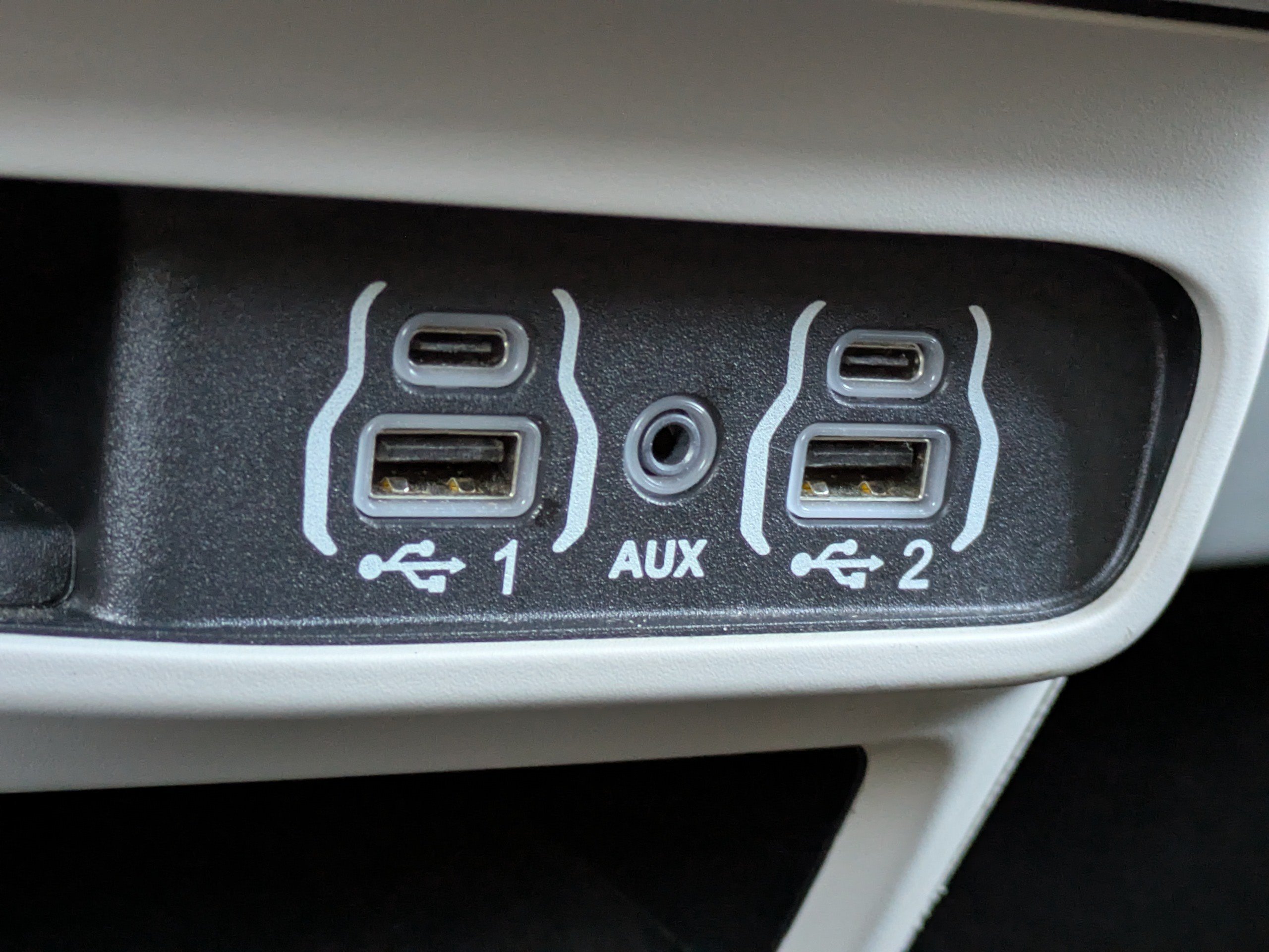 Used 2023 Chrysler Pacifica Touring-L FWD image 26