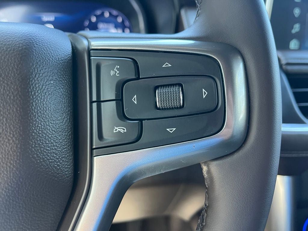 Used 2023 Chevrolet Suburban LT w/ LT Signature Plus Package AWD/4WD image 29