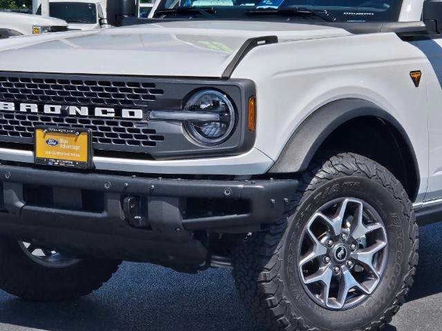 Certified 2023 Ford Bronco Badlands AWD/4WD image 2