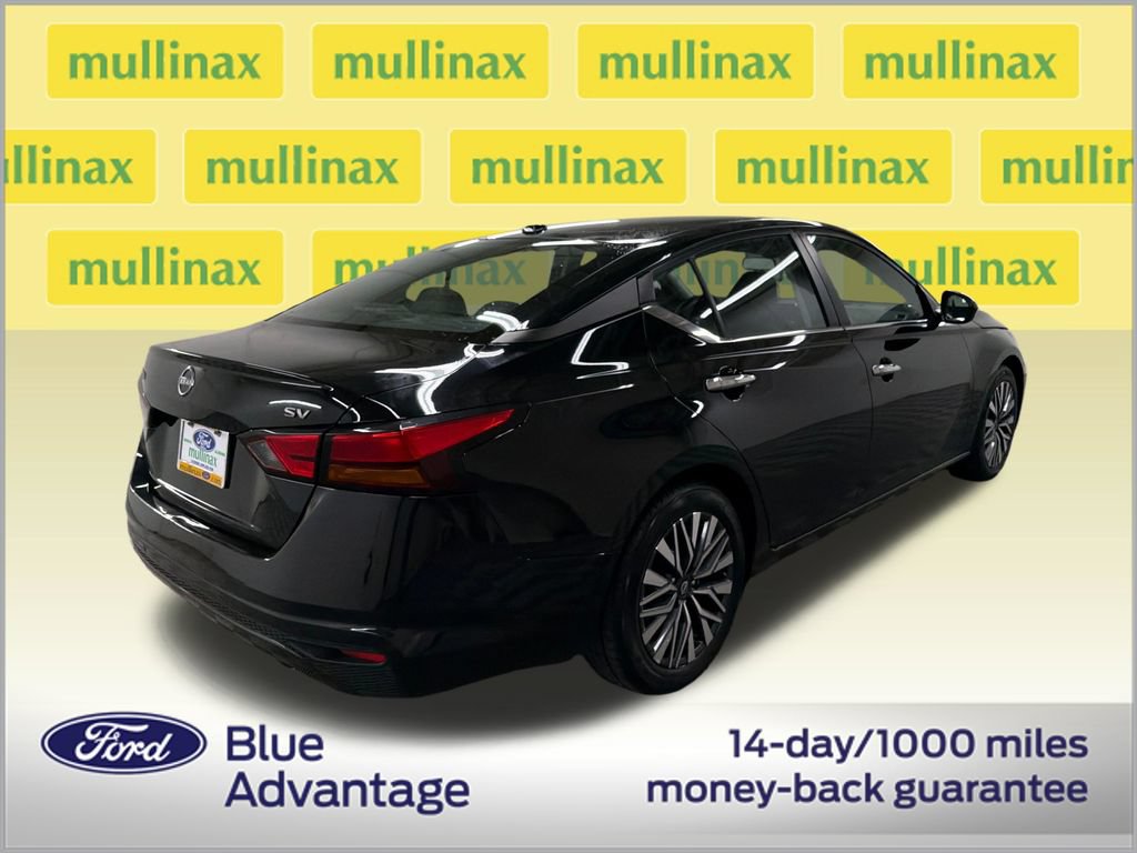 Used 2023 Nissan Altima 2.5 SV FWD image 3
