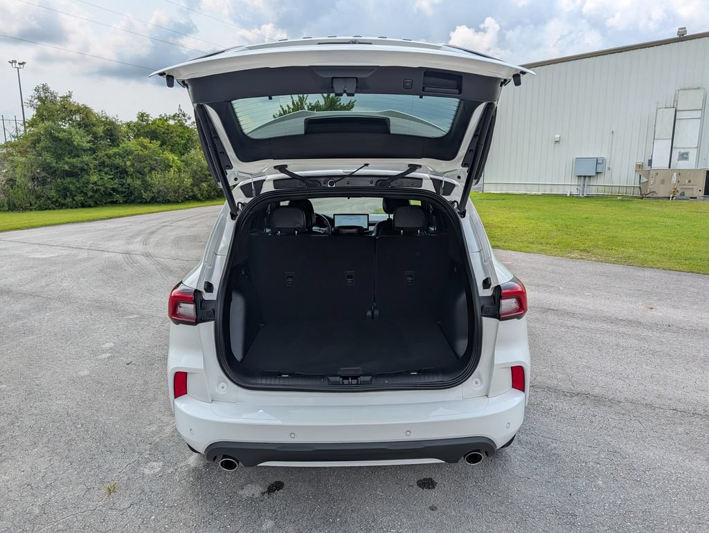 Certified 2023 Ford Escape ST-Line w/ Tech Pack #1 FWD image 27