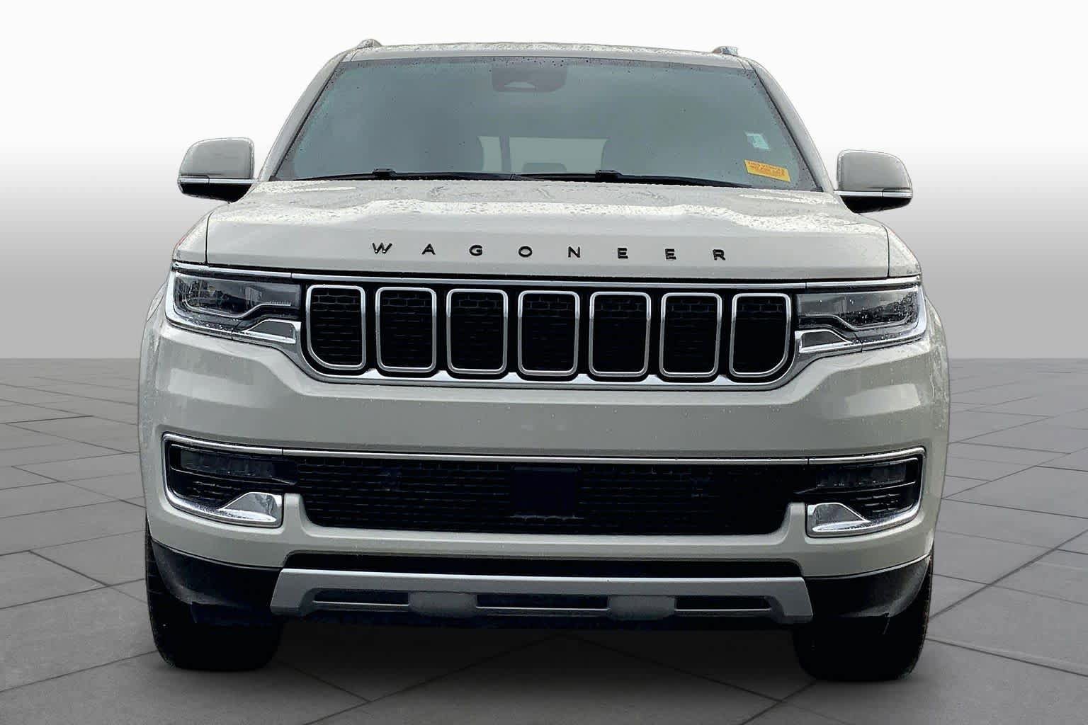 Used 2022 Jeep Wagoneer Series II w/ Rear Seat Video Group 1 RWD image 4