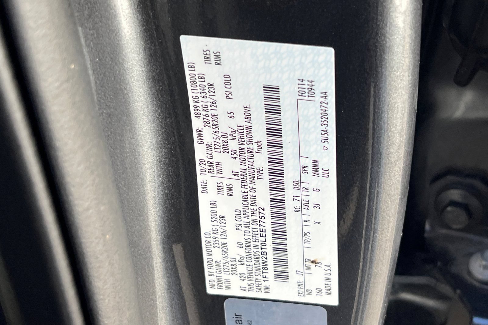 Certified 2020 Ford F250 Platinum w/ FX4 Off-Road Package AWD/4WD image 29