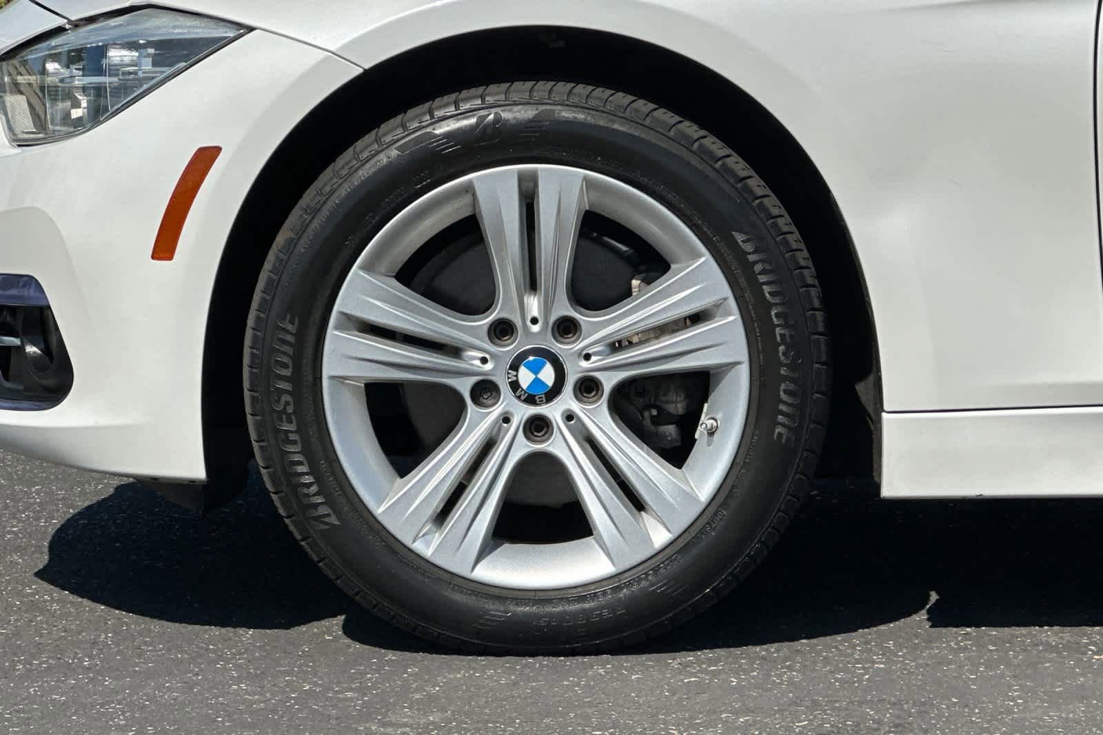 Used 2018 BMW 330i Sedan RWD image 27