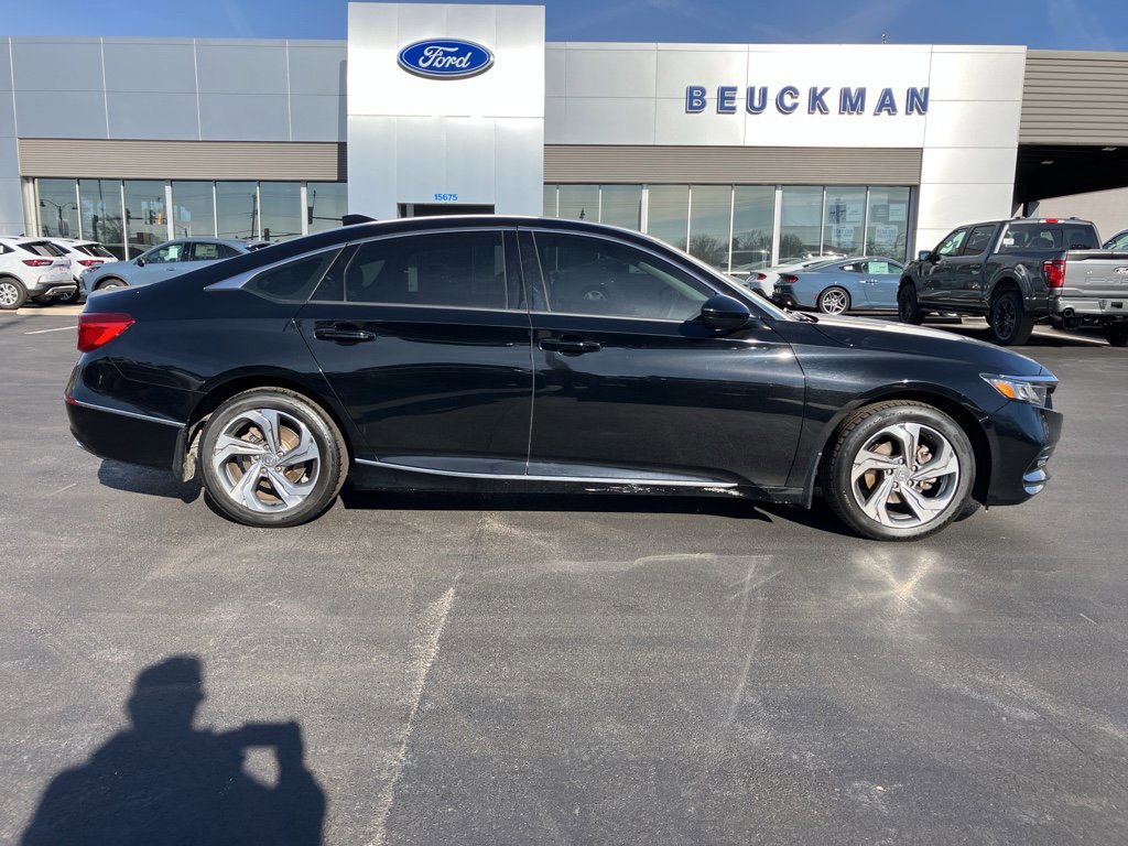 Used 2018 Honda Accord EX image 6