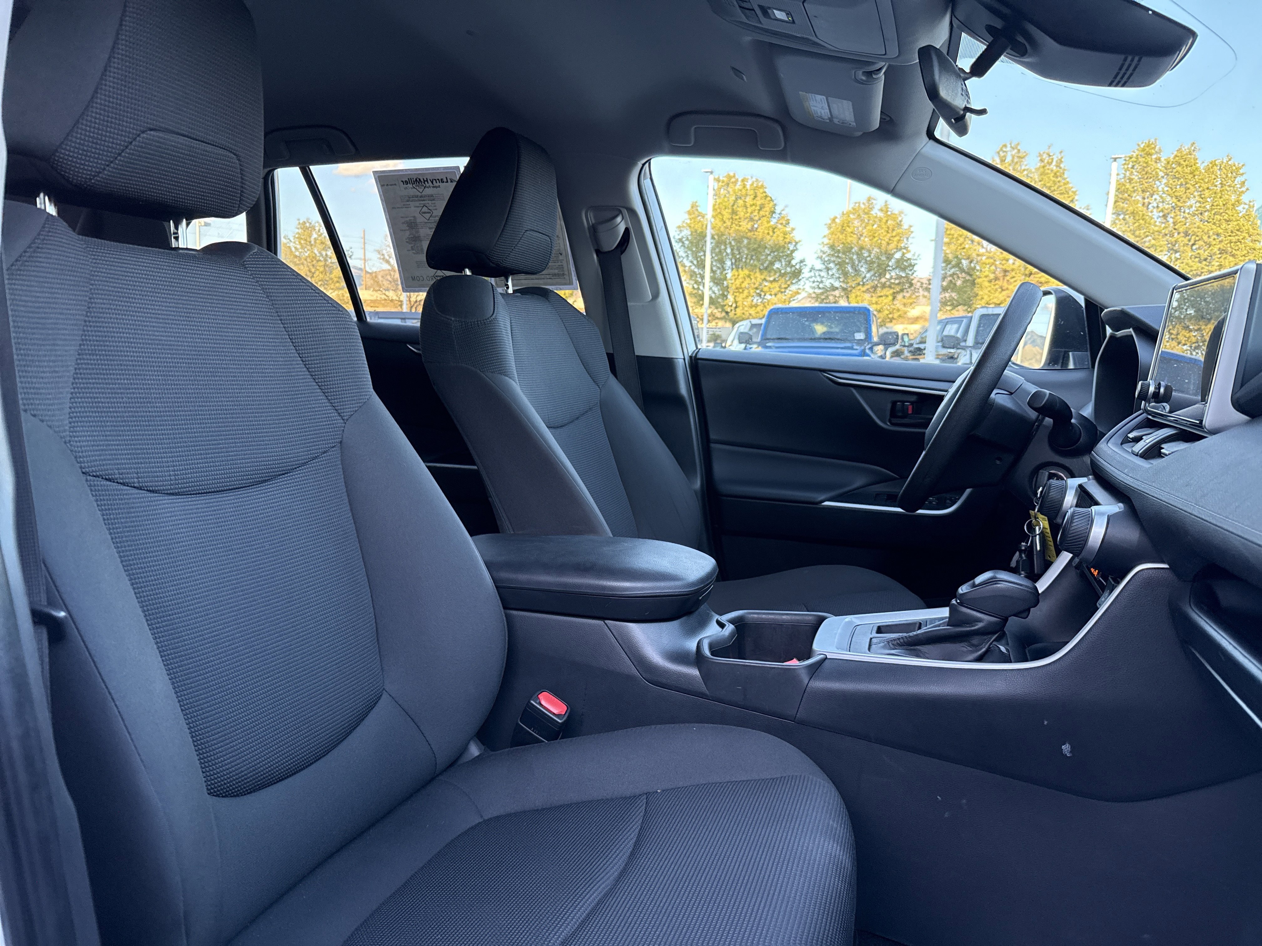 Used 2023 Toyota RAV4 LE image 27