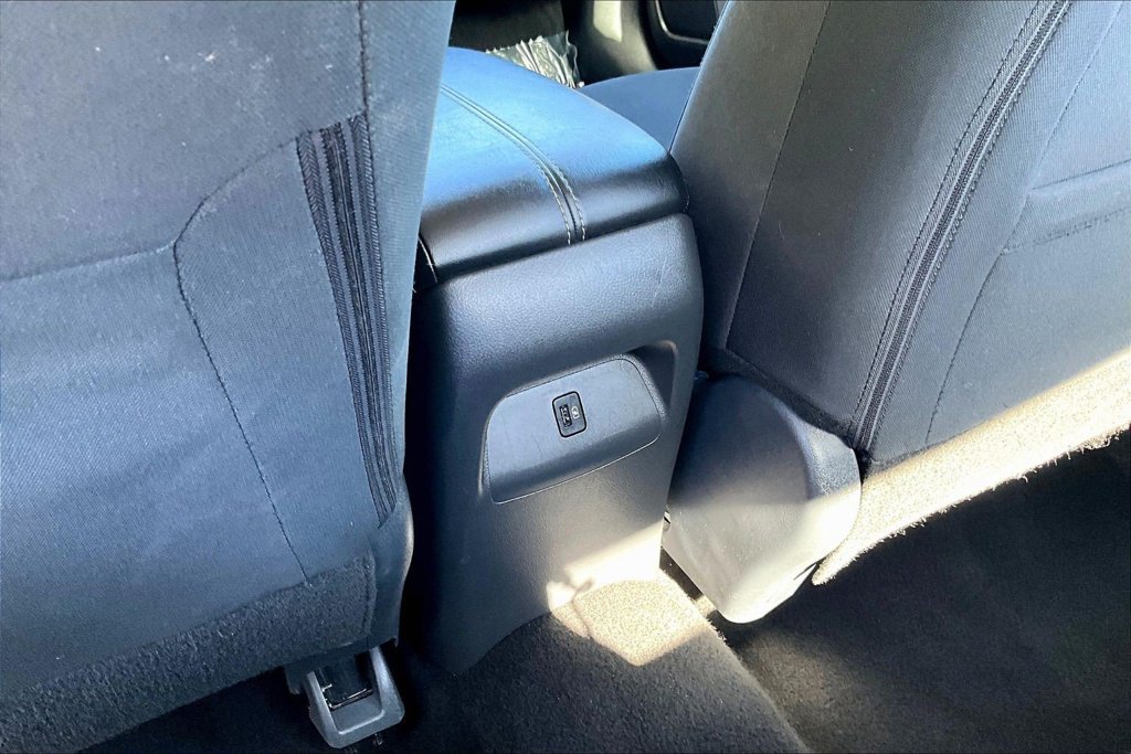 Used 2025 Nissan Sentra SV FWD image 12
