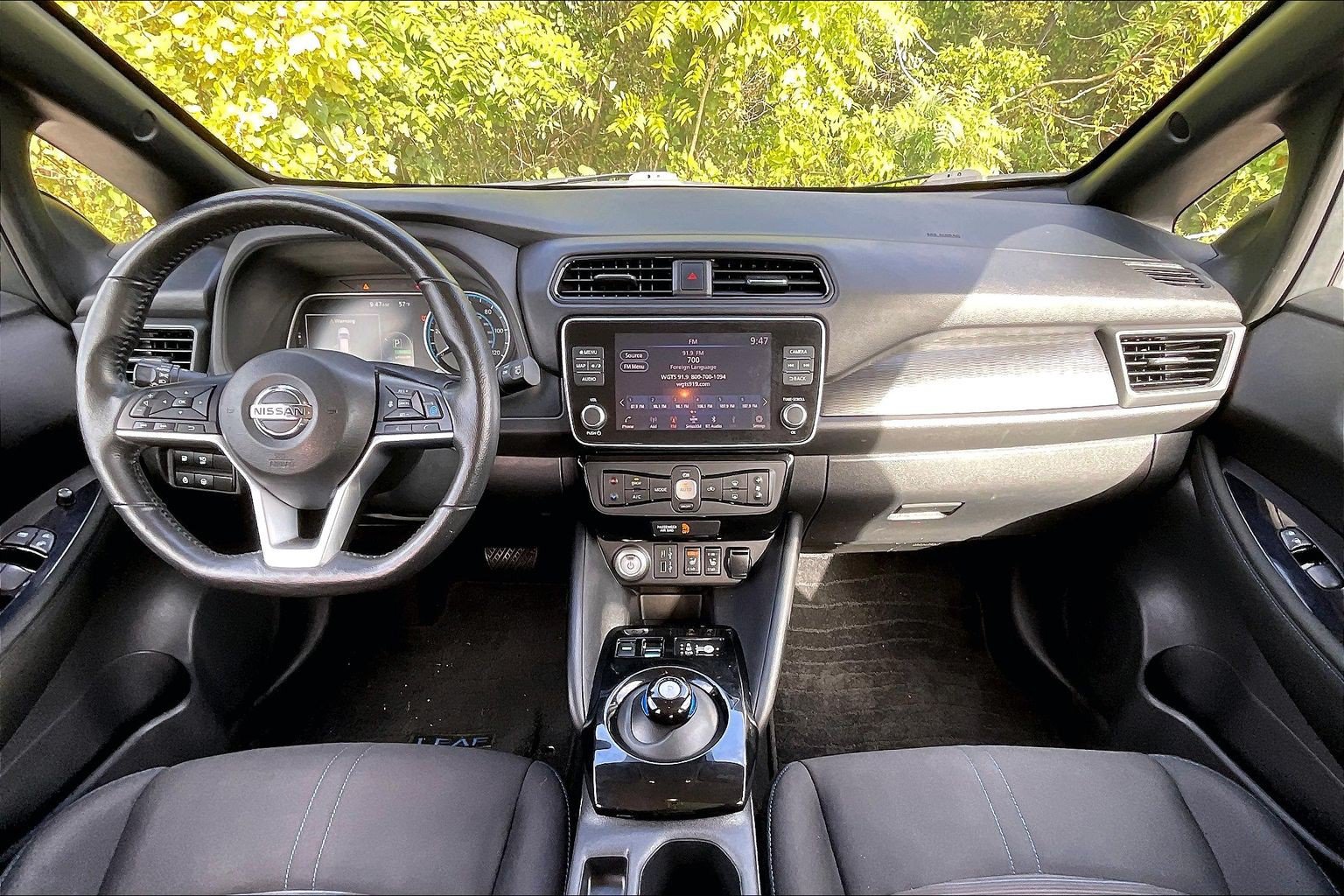 Used 2022 Nissan Leaf SV w/ SV Technology Package FWD image 15