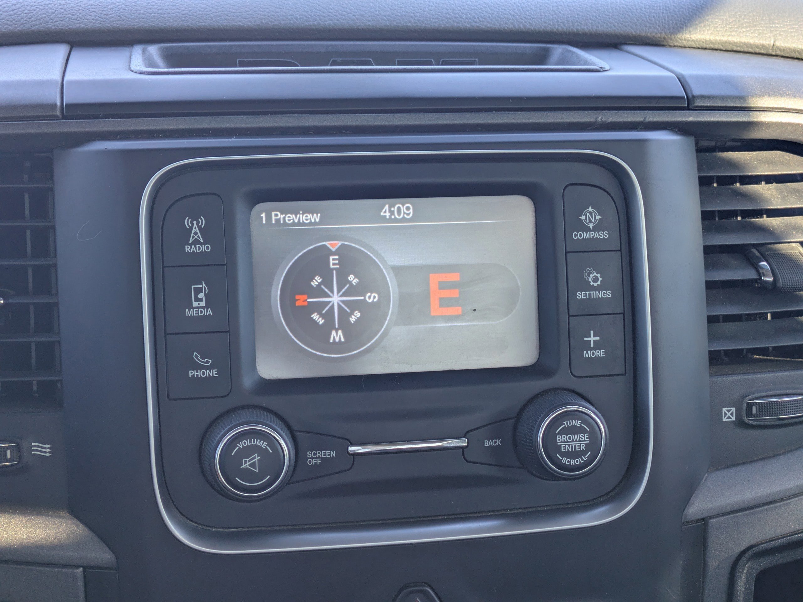 Used 2018 RAM 1500 Express image 22