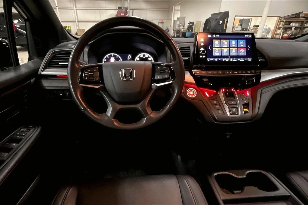Used 2025 Honda Odyssey Sport-L image 7