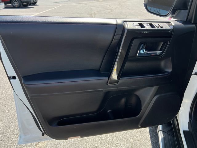 Used 2023 Toyota 4Runner TRD Off-Road AWD/4WD image 11