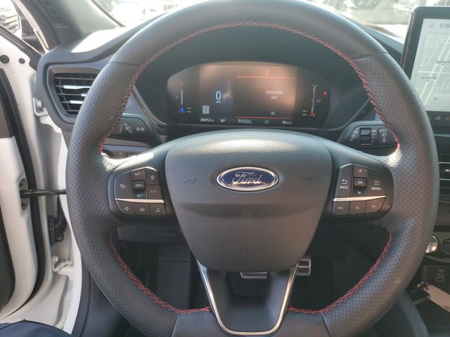 Certified 2024 Ford Escape ST-Line w/ Tech Pack #1 AWD/4WD image 17