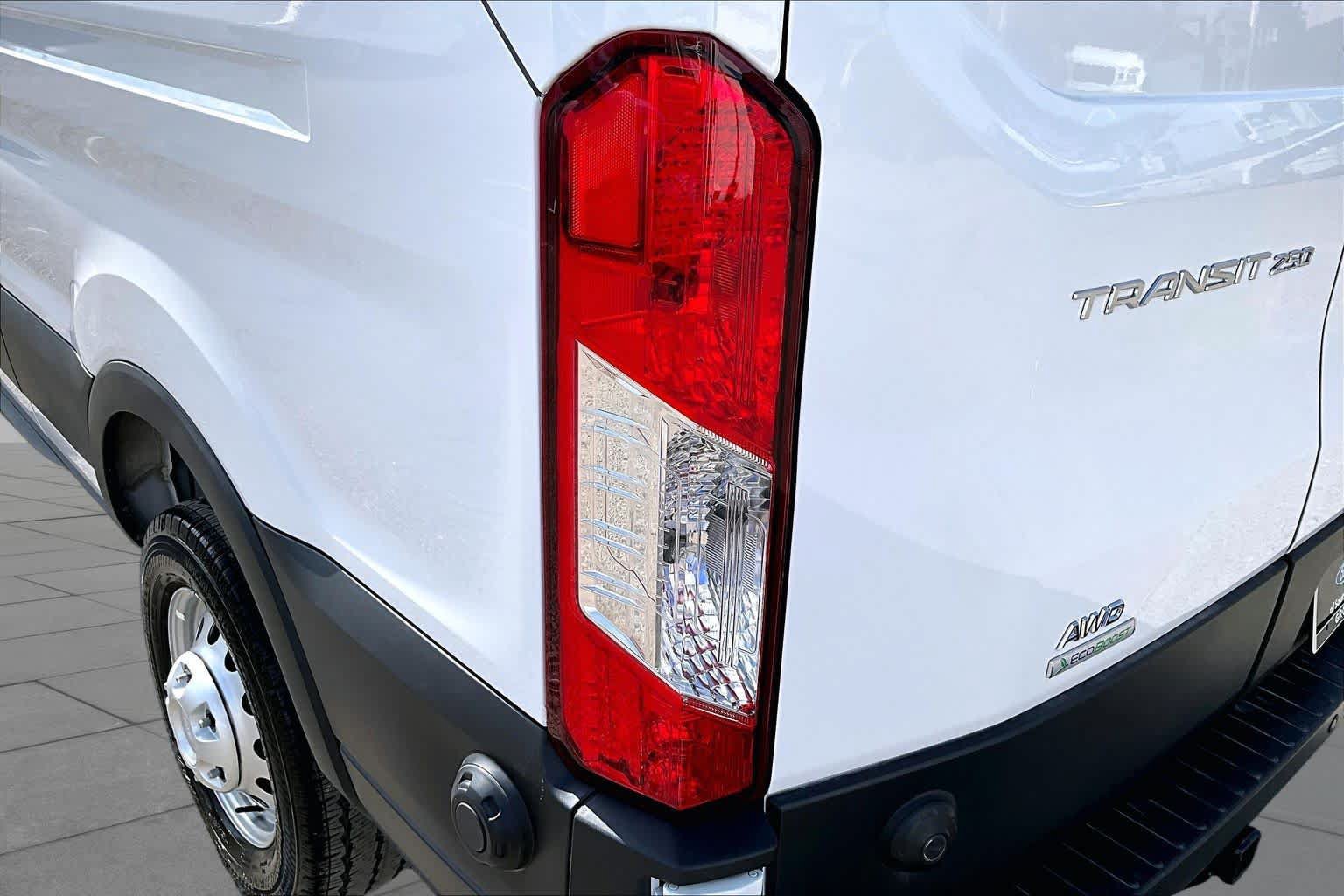 Certified 2025 Ford Transit 250 148 Medium Roof Extended AWD image 28
