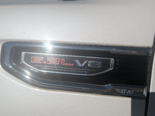 Used 2022 GMC Sierra 1500 Denali w/ Denali Reserve Package AWD/4WD image 10