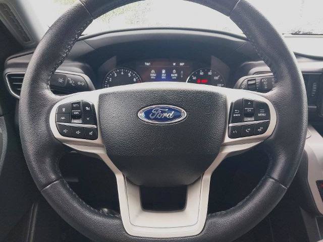 Certified 2023 Ford Explorer XLT w/ Equipment Group 202A AWD/4WD image 17