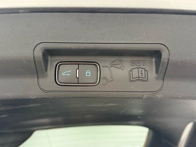 Certified 2024 Ford Explorer Limited image 41