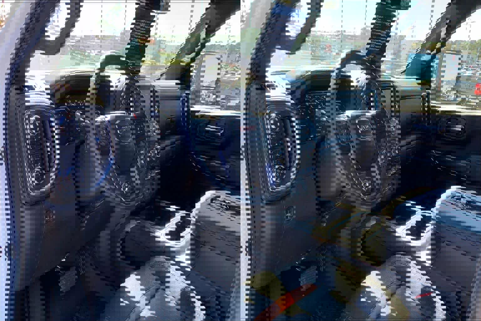 Used 2022 GMC Sierra 2500 AT4 image 15