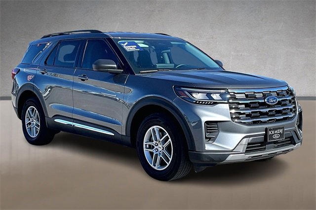 Certified 2025 Ford Explorer Active image 9