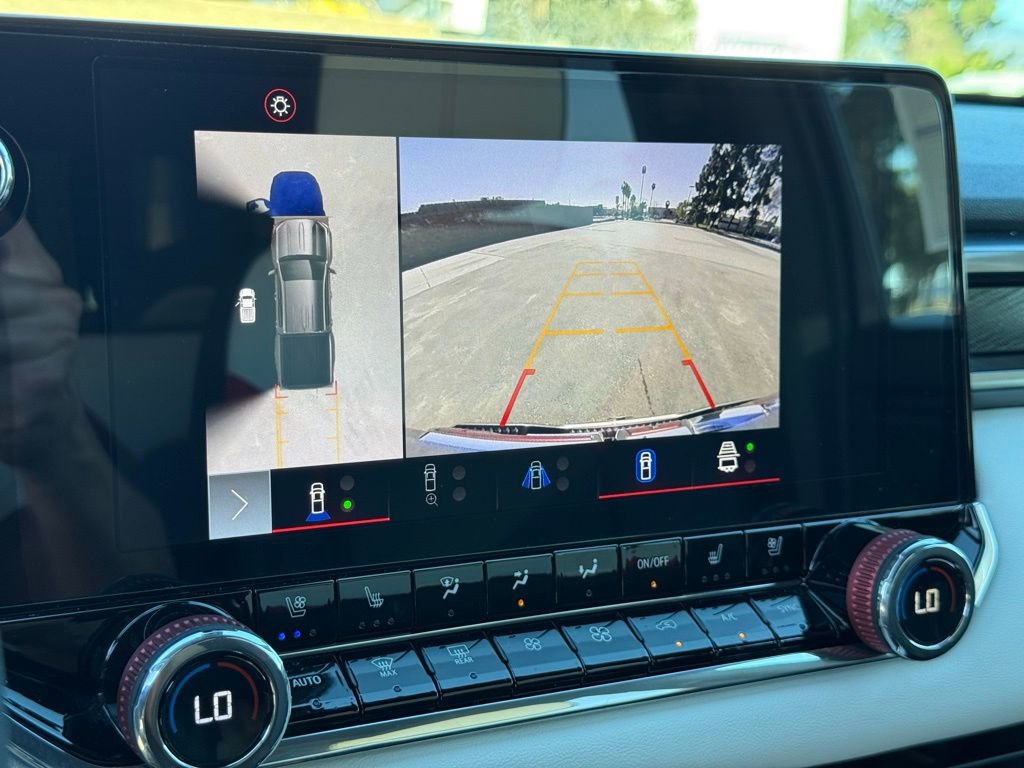 Used 2024 GMC Canyon AT4X image 11