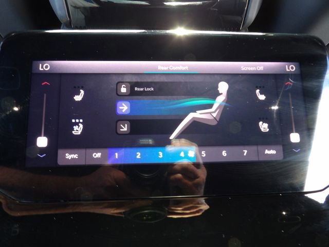 Used 2023 Jeep Grand Wagoneer Series III image 23