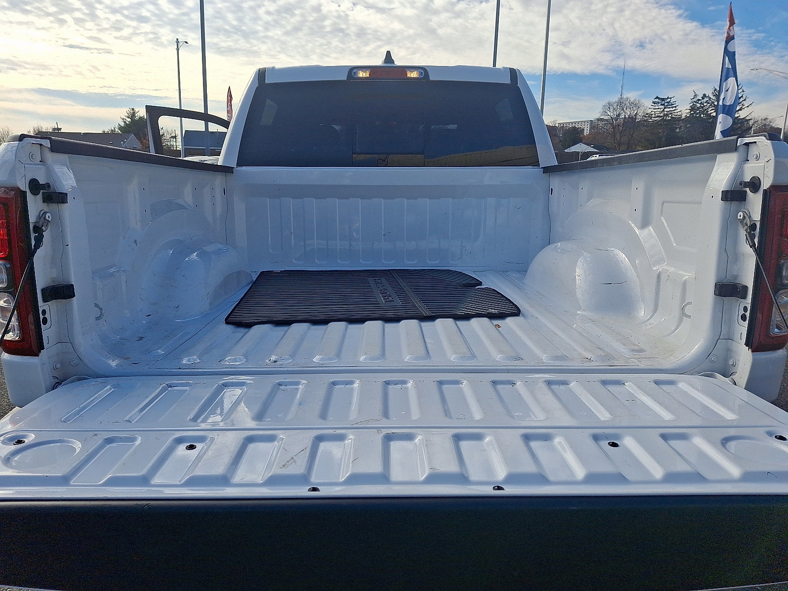 Used 2023 RAM 1500 Big Horn image 28