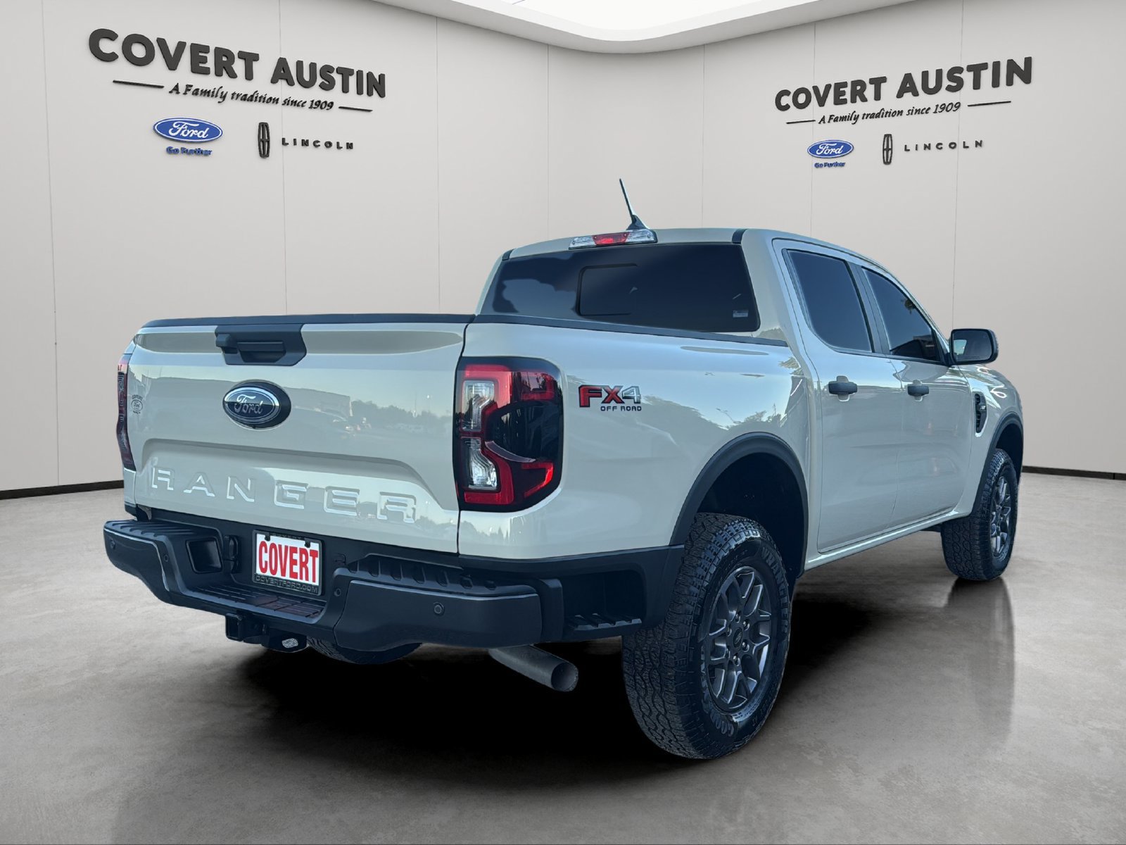 Certified 2025 Ford Ranger XLT w/ FX4 Off-Road Package AWD/4WD image 5
