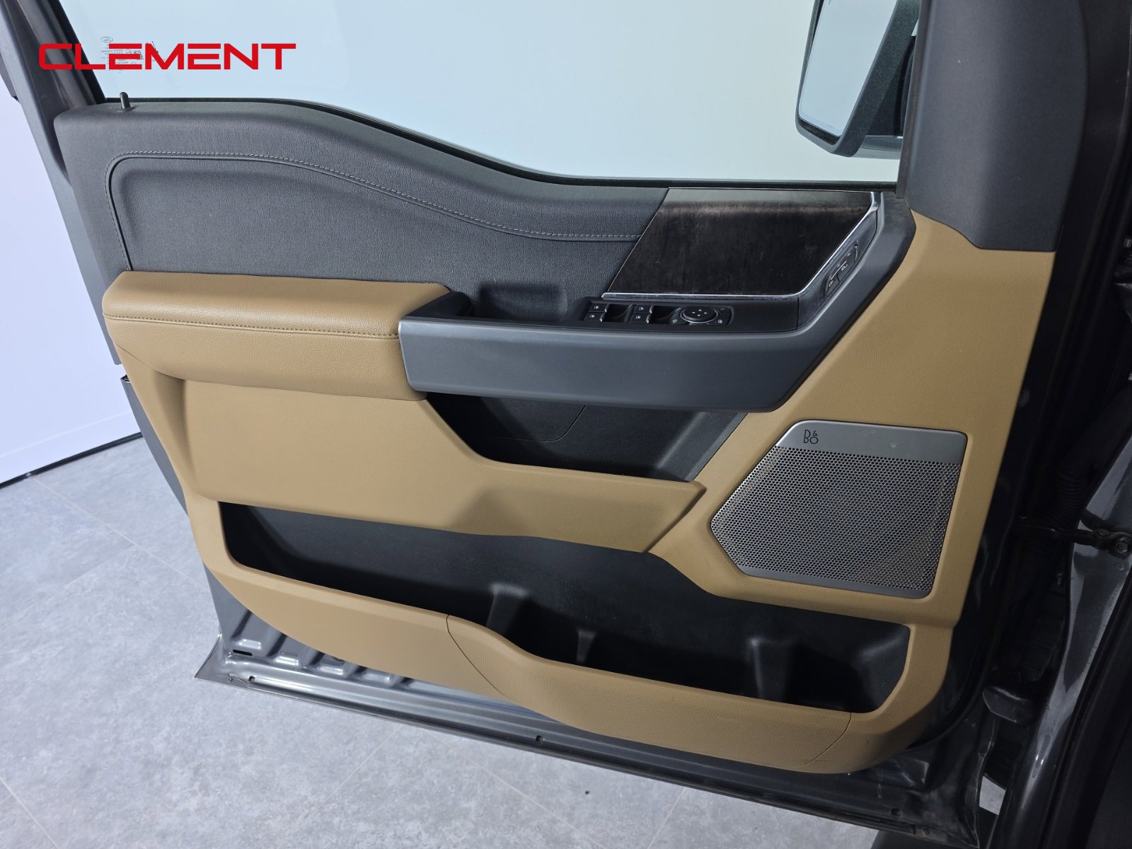 Certified 2023 Ford F150 Lariat w/ Equipment Group 502A High image 23