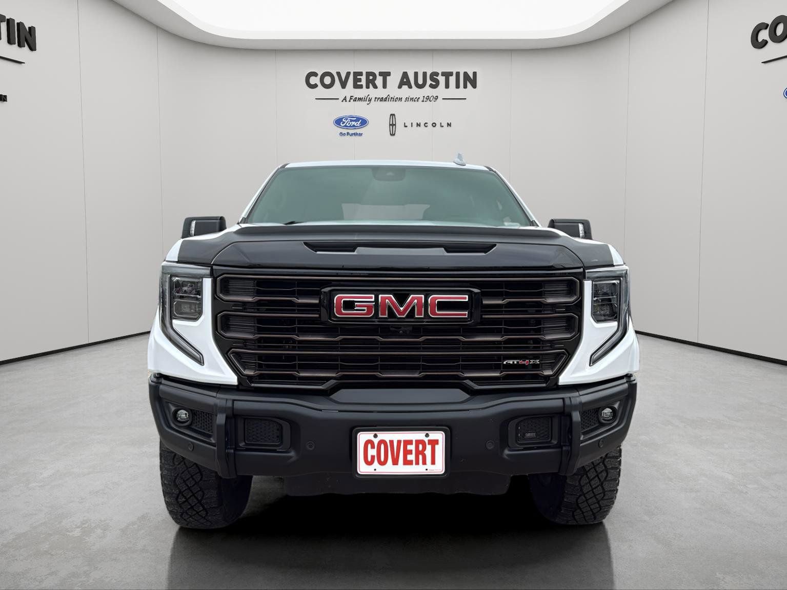 Used 2024 GMC Sierra 1500 AT4X w/ AT4X AEV Edition image 8