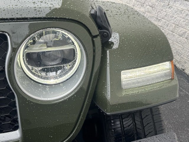 Used 2021 Jeep Wrangler Unlimited Sahara w/ Cold Weather Group image 11