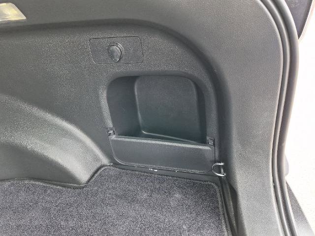 Used 2025 Toyota RAV4 XLE AWD/4WD image 18