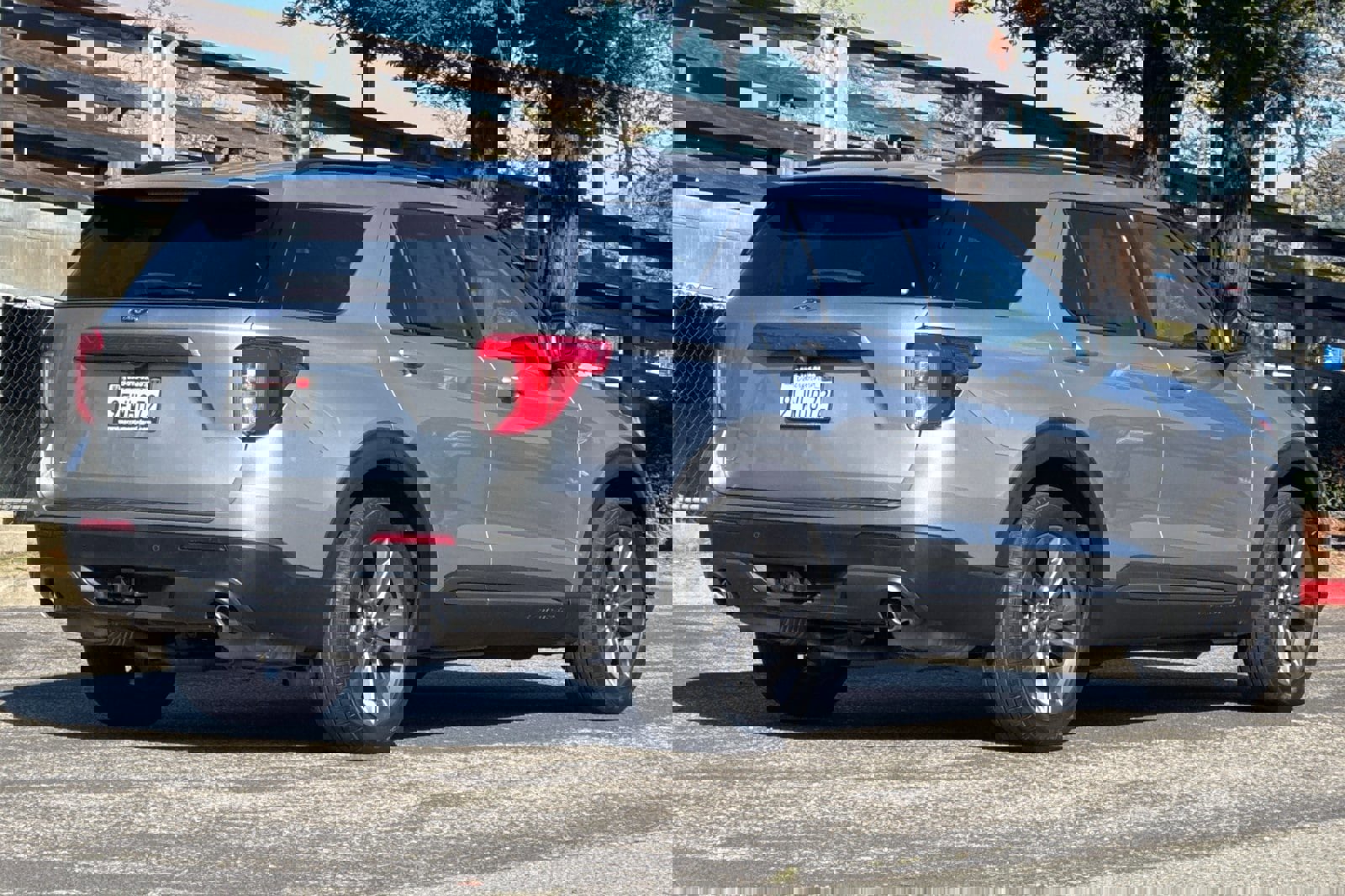 Certified 2023 Ford Explorer XLT w/ Equipment Group 202A image 4