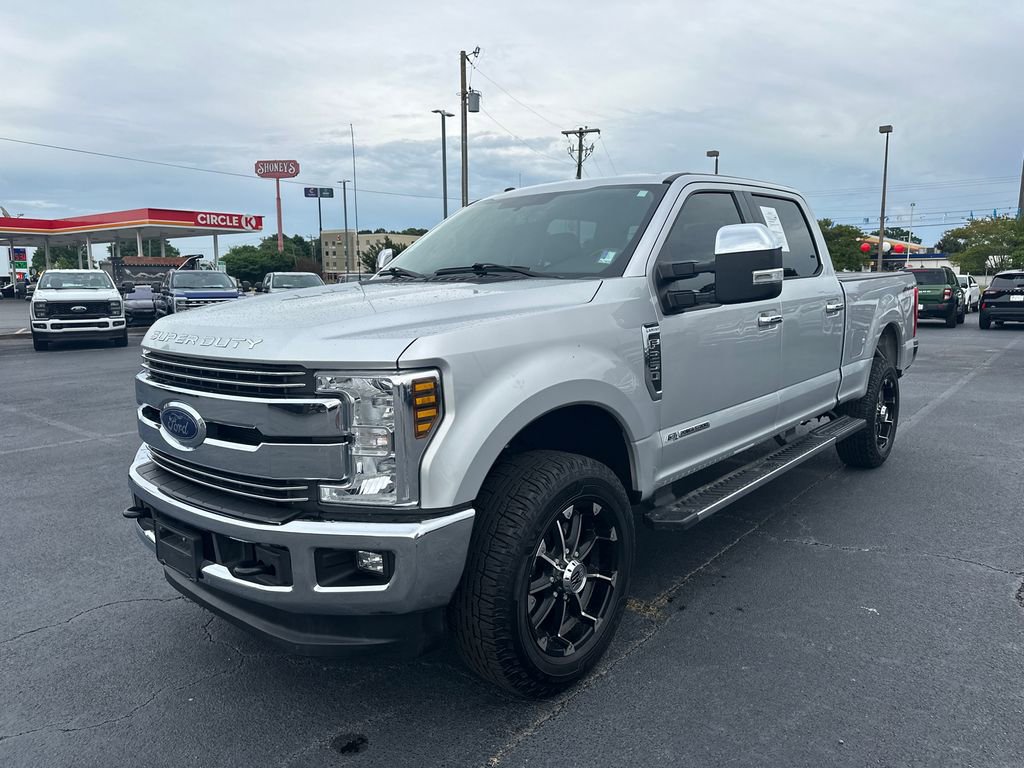 Certified 2018 Ford F250 Lariat w/ Lariat Value Package AWD/4WD image 3