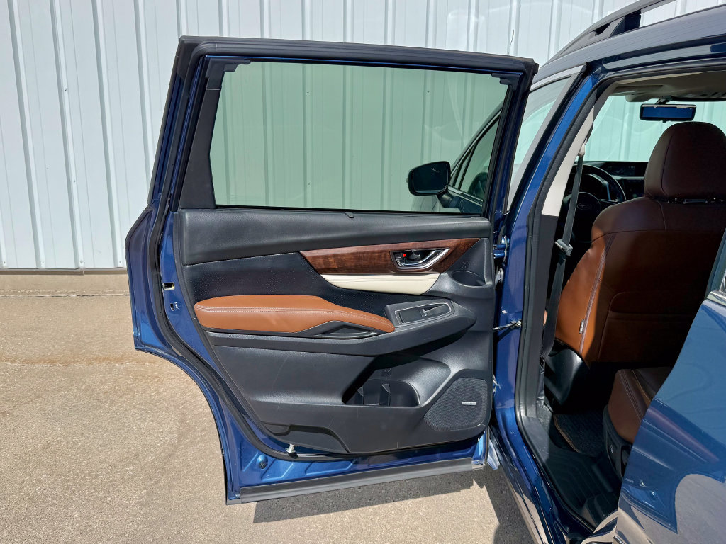 Used 2019 Subaru Ascent Touring AWD/4WD image 16