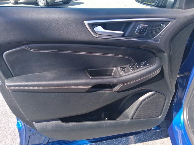 Certified 2024 Ford Edge Titanium AWD/4WD image 10