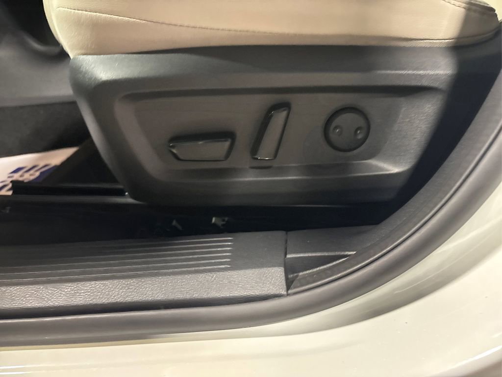 Used 2021 Nissan Rogue SL w/ Premium Package AWD/4WD image 28